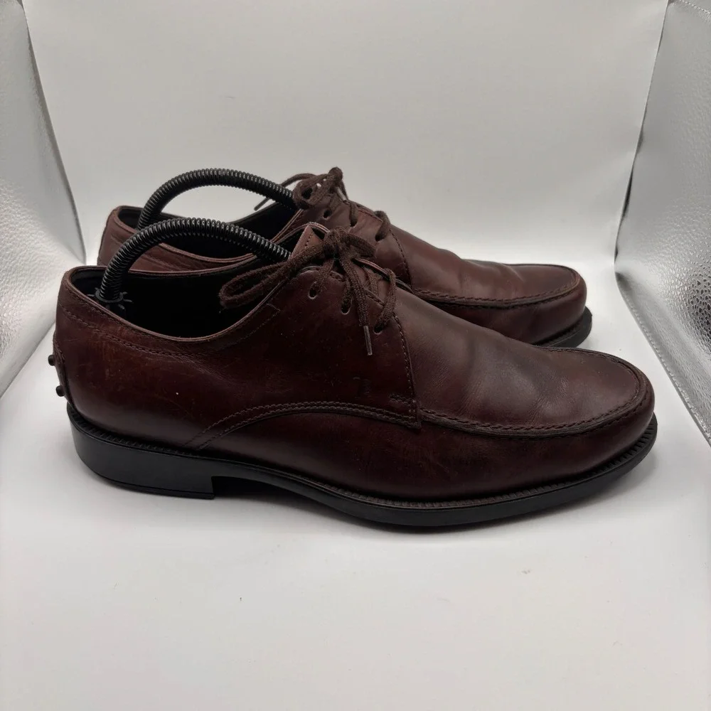 Tods Mens Brown Leather Moc Toe Derby Shoe Size 7.5 Made in Italy Luxury Loafers
